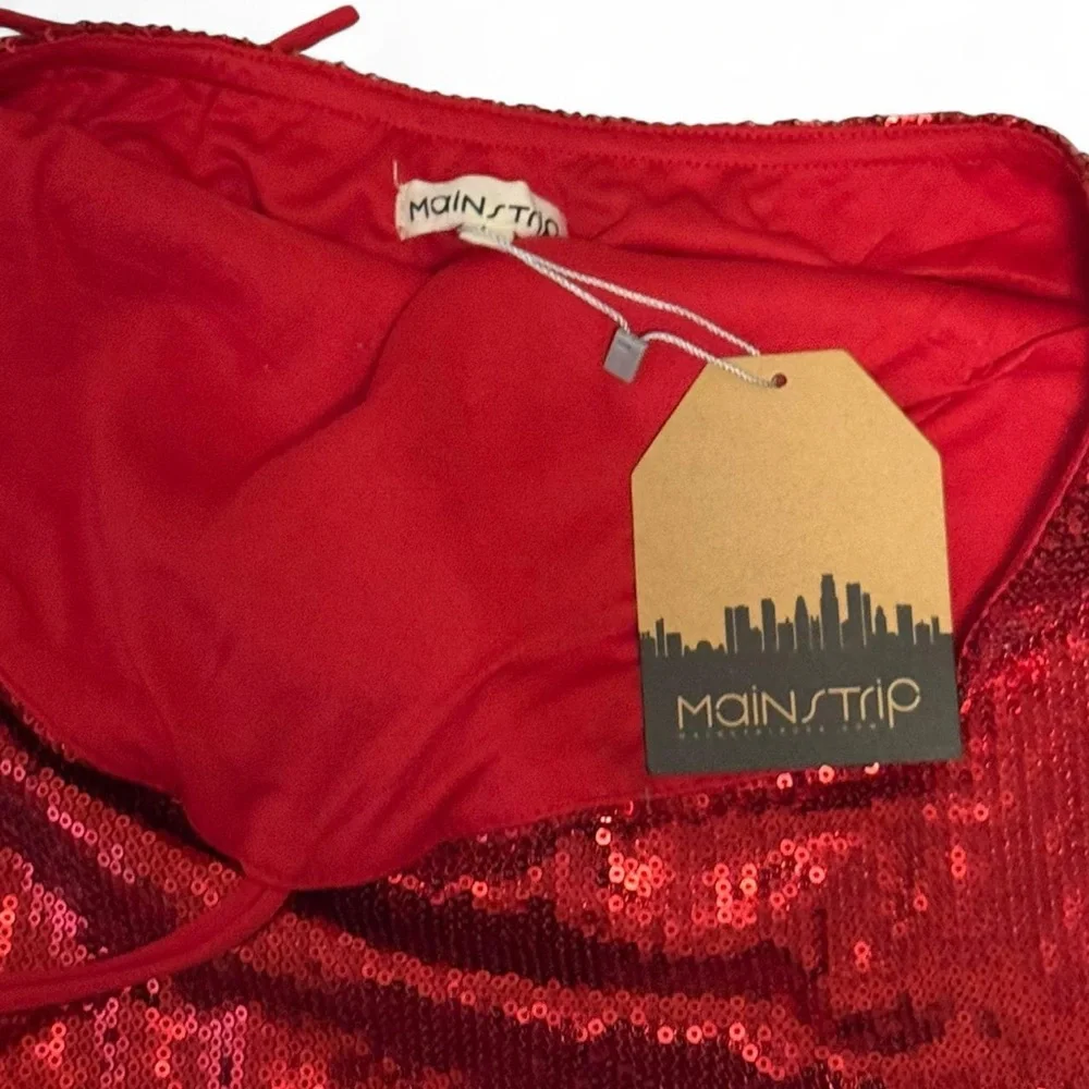 Main Strip Red Sparkle Sequin Halter Top Brand New Size Large - Picture 4 of 5